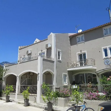 Apartament Notos Luxury & *